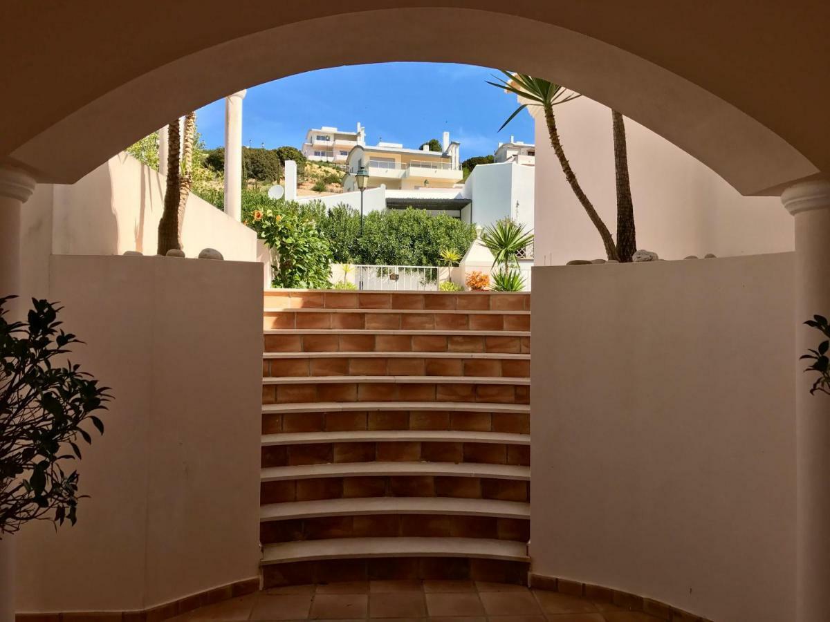 Lovely Burgau Villa Just 3 Mins Walk From Beach Budens Exterior foto